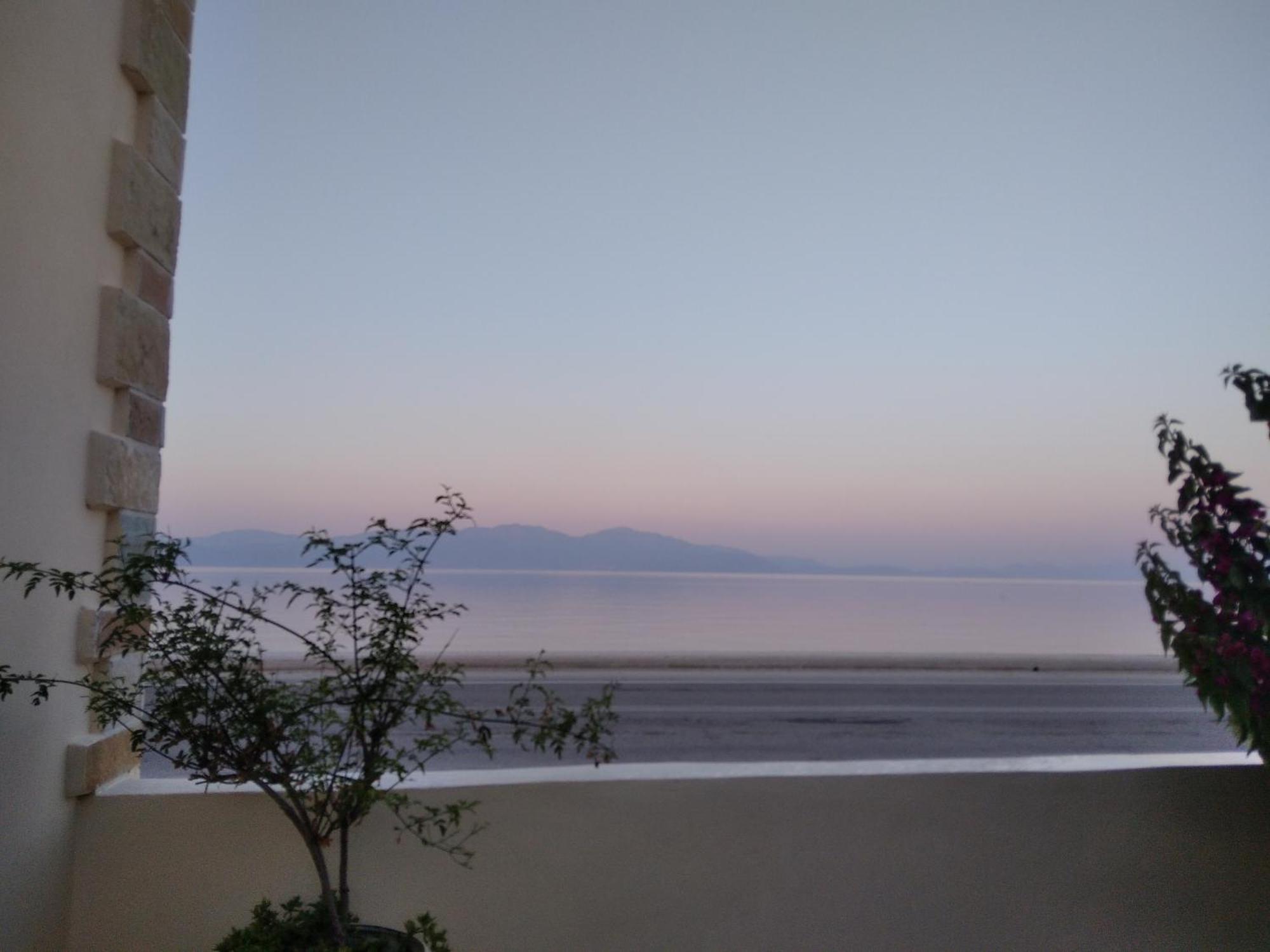 Вілла Lykoporia Seaside House Likoporia Екстер'єр фото
